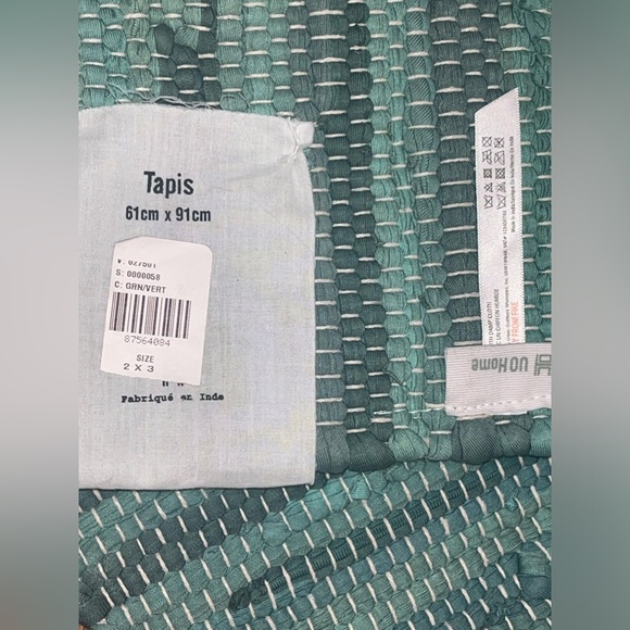 UO HOME Urban Outfitters Green Patterned Indoor Rug 2’x3’ NWT NEW - Picture 2 of 2